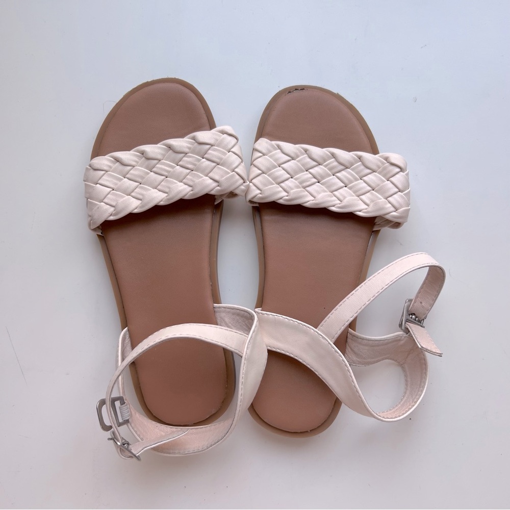 Kids sandals